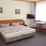 酒店 Zum Wikinger Neßmersiel