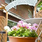 酒店 Zum Wikinger Neßmersiel