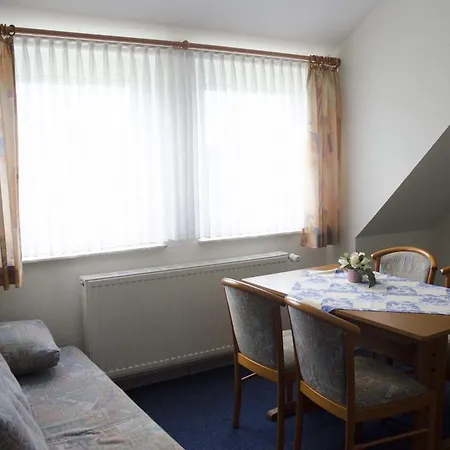 Zum Wikinger Hotel Neßmersiel