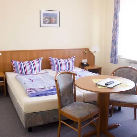 Zum Wikinger Hotel Neßmersiel